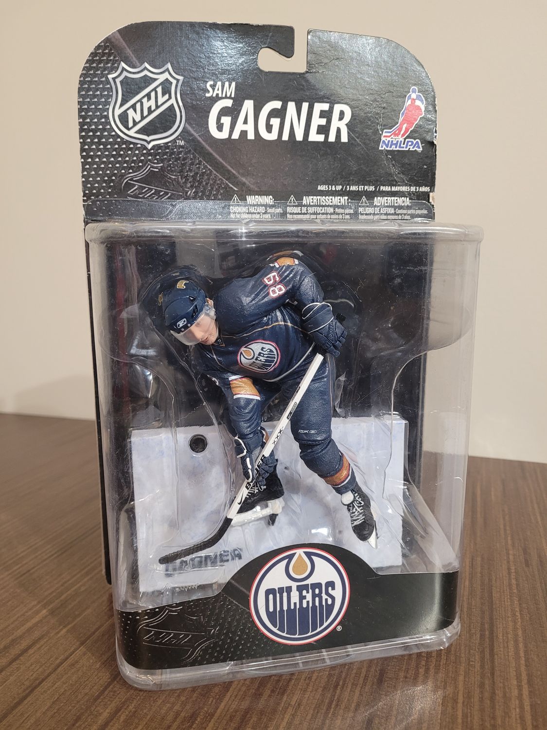Sam Gagner McFarlane - Minimal Damage