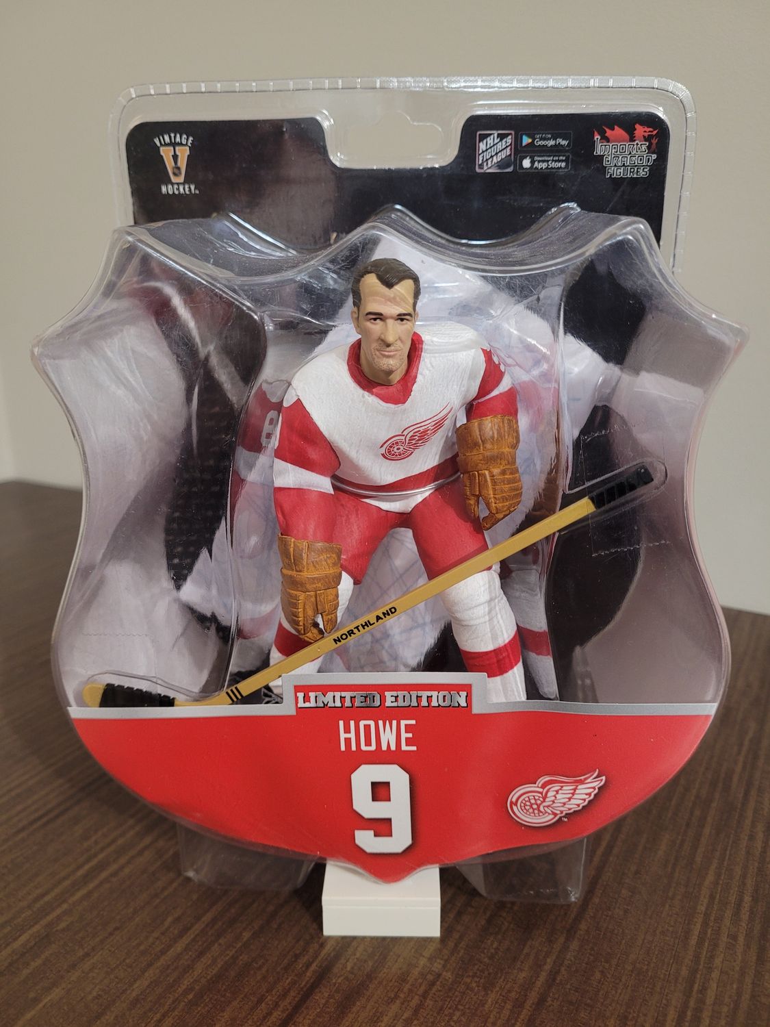 Gordie Howe Figurine