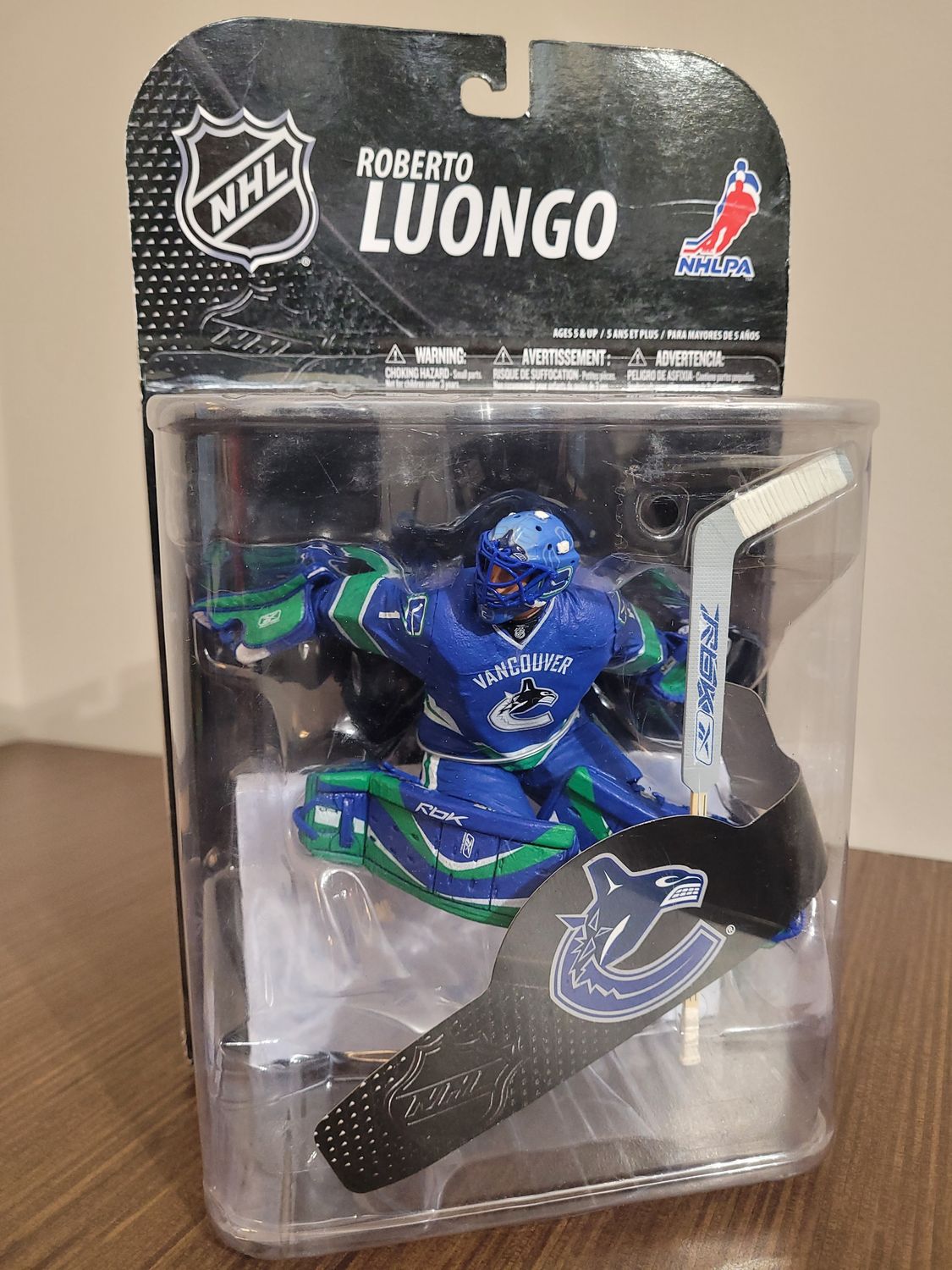 Roberto Luongo McFarlane - Label Dislodged