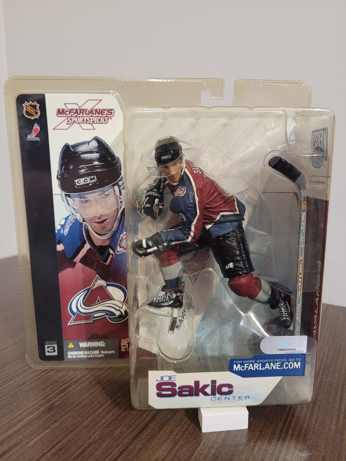 Joe Sakic McFarlane - Yellowed