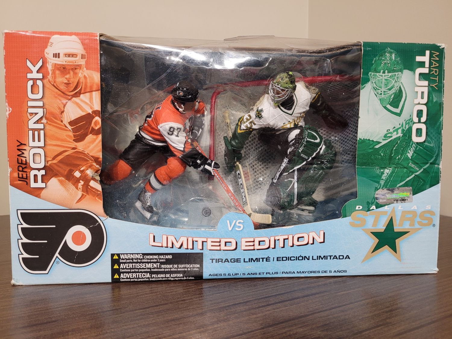 Roenick-Turco McFarlane 2-Pack w/ Net - Slightly Damaged