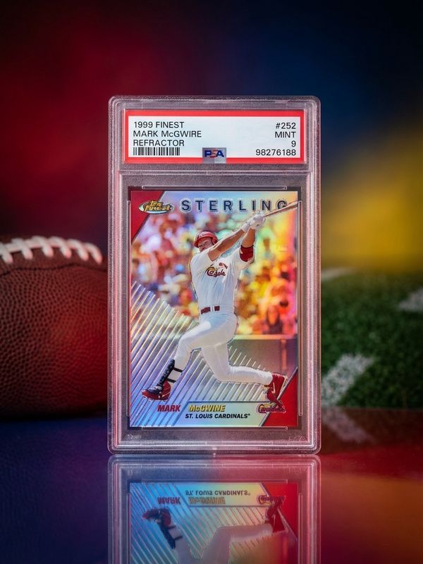 Mark McGwire 1999 Topps Finest Refractor 252