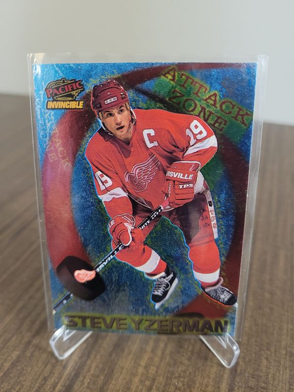 Steve Yzerman 1997-98 Pacific Invincible Attack Zone 11