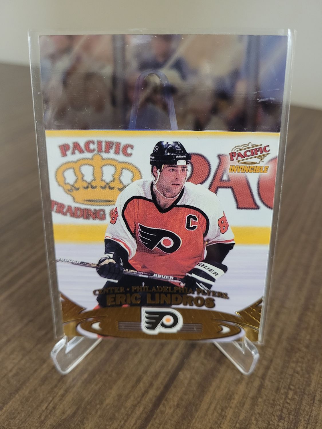 Eric Lindros 1997-98 Pacific Invincible 14