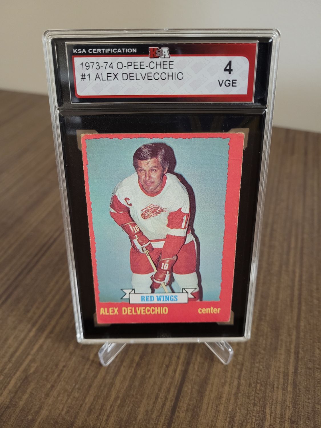 Alex Delvecchio 1973-74 O-Pee-Chee 1