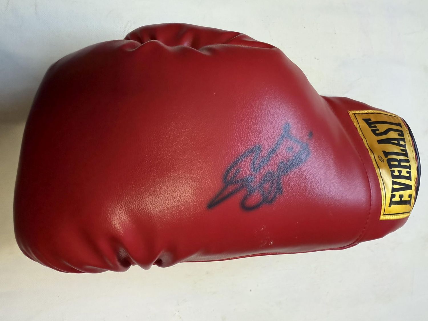 Ruben Olivares Signed Autographed Everlast Boxing Glove - Lifetime COA
