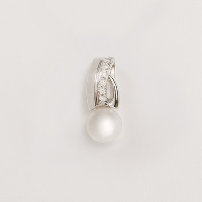 Alice - fehérarany gyémánt-gyöngy medál