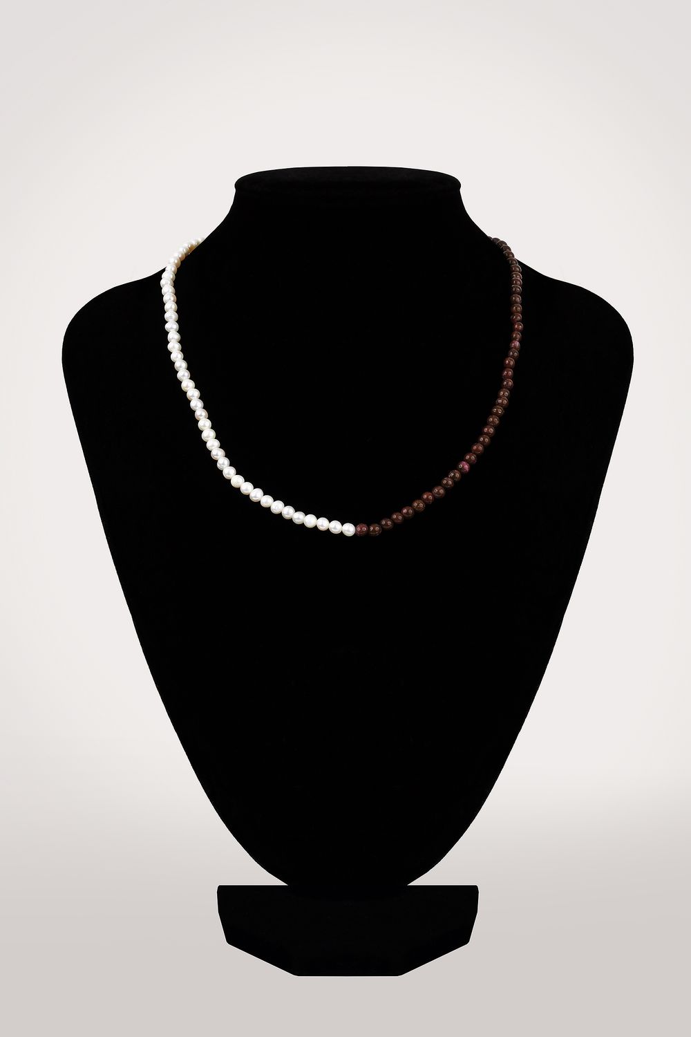 Galina-gránát - édesvízi igazgyöngy Galina-gránát - édesvízi igazgyöngy