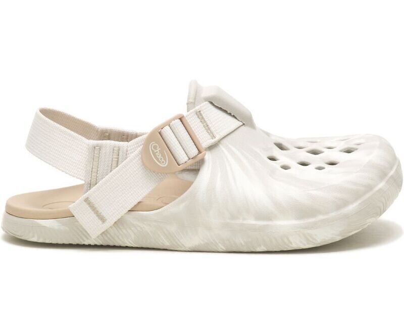 Chaco Women&#39;s Chillo Clog- Desert Sand