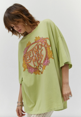 Daydreamer Women&#39;s Fleetwood Mac Flower Crest One Size Tee