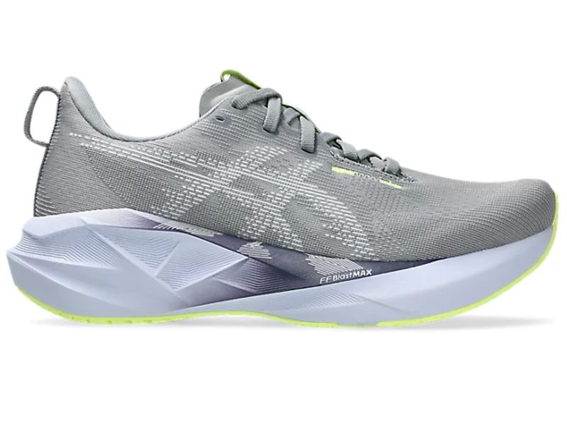 Asics Women's Novablast 5 Asics Women's Novablast 5
