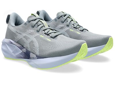 Asics Women's Novablast 5