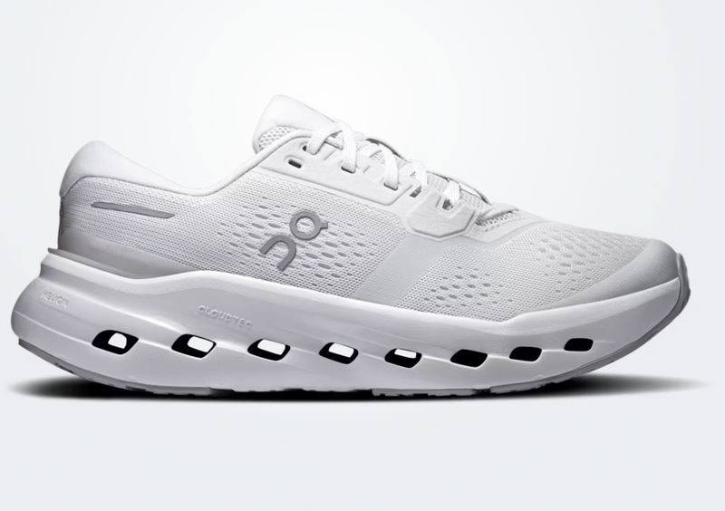 On Running Women's Cloudrunner 3