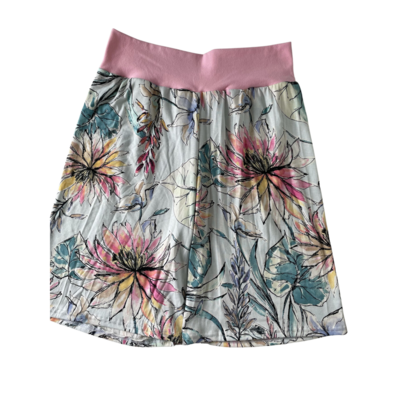 Bermuda Shorts ~ 14y- Floral