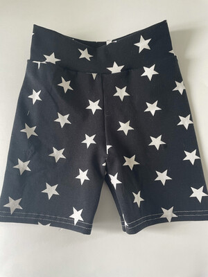 Bermuda Shorts ~ 2/3T - Stars On Black 