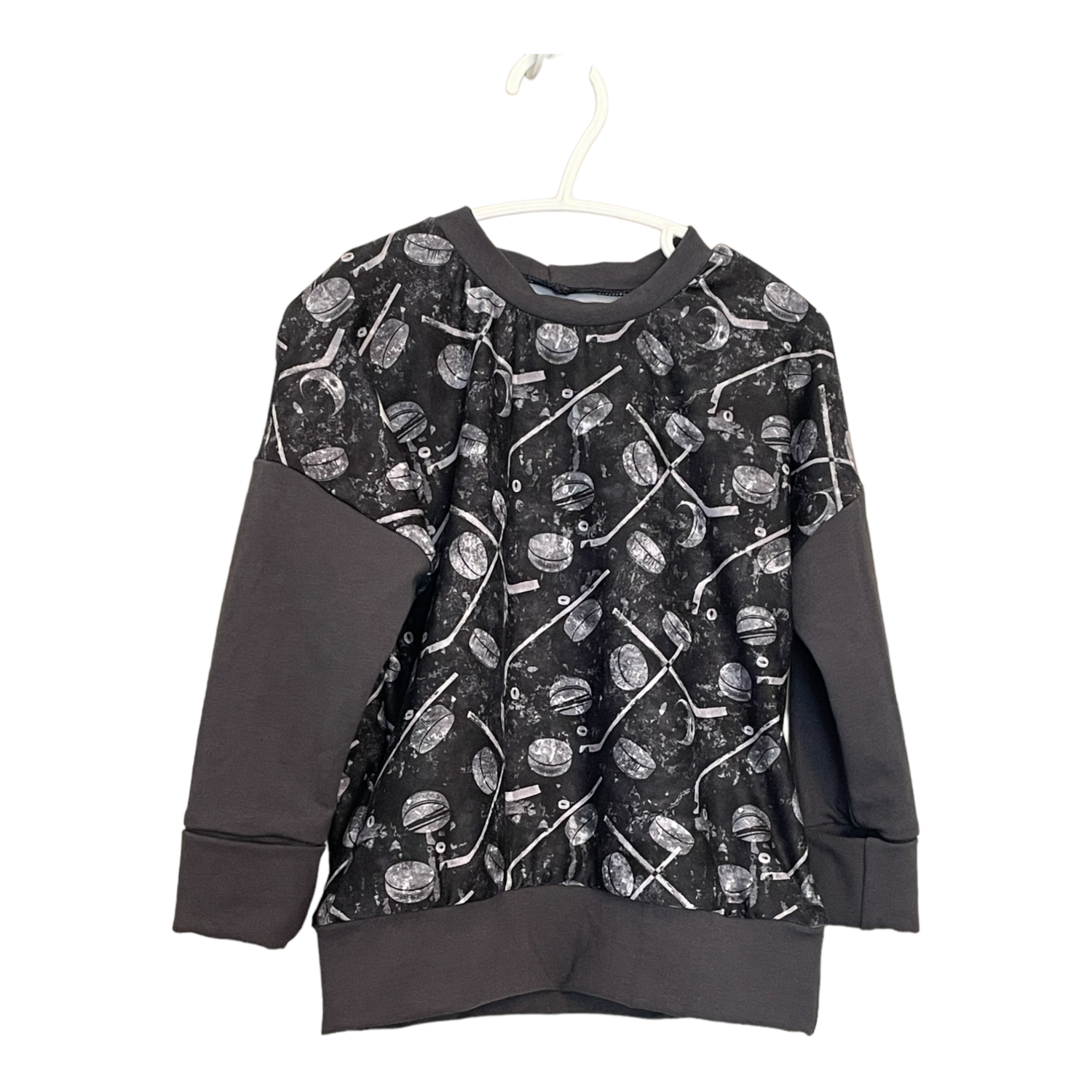 Crewneck - Hockey - Black and Grey