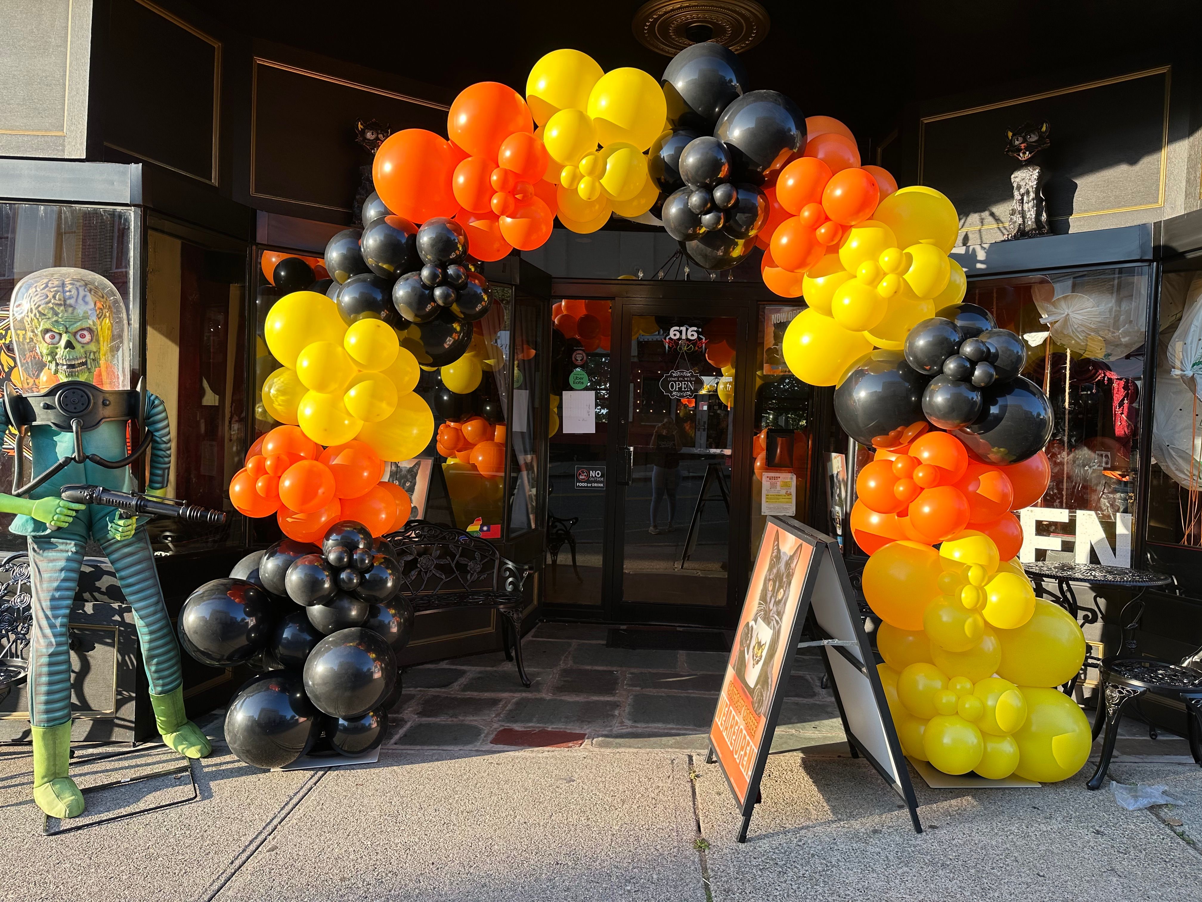 Organic Balloon Arch 10ftx10ft -Indoor-