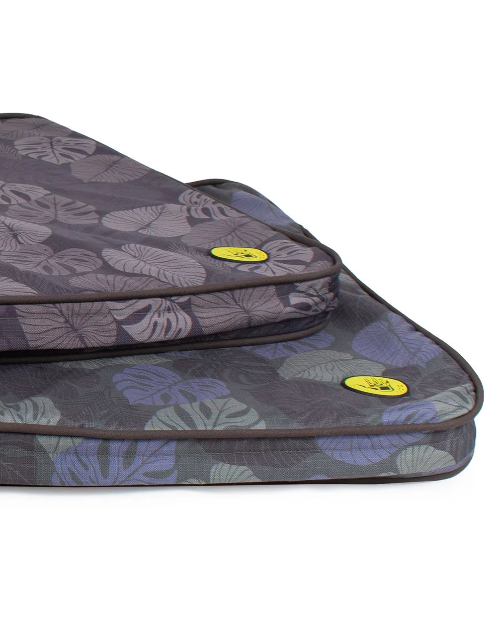 Body Glove Sun &amp; Sand Tough Mat Medium Black