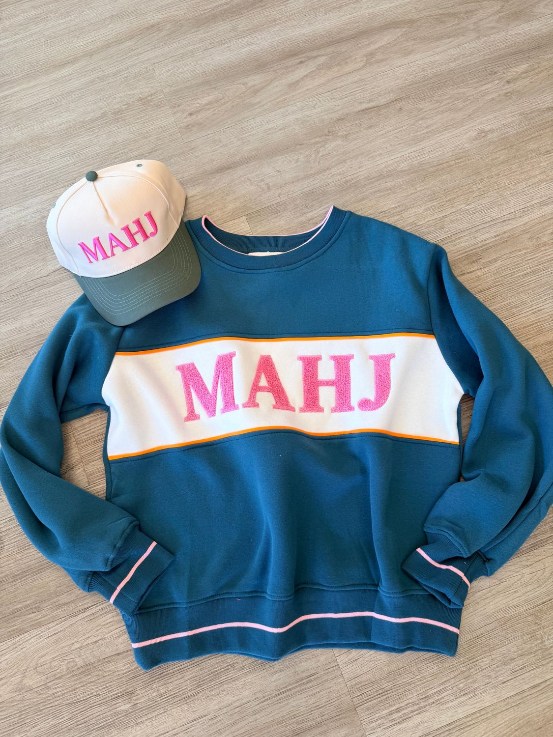 Mahj Signature Crew Sweatshirt