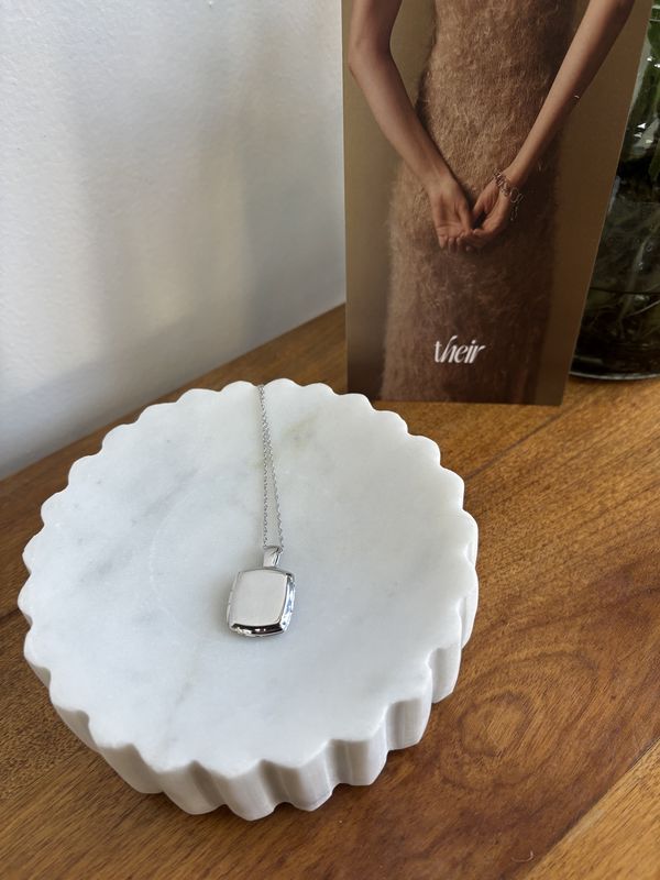 Toni Simple Locket
