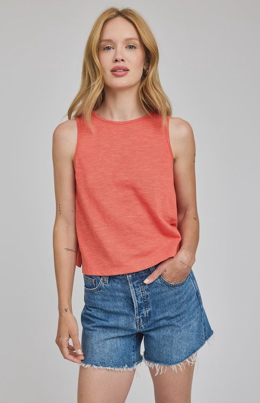 Lumi Tank