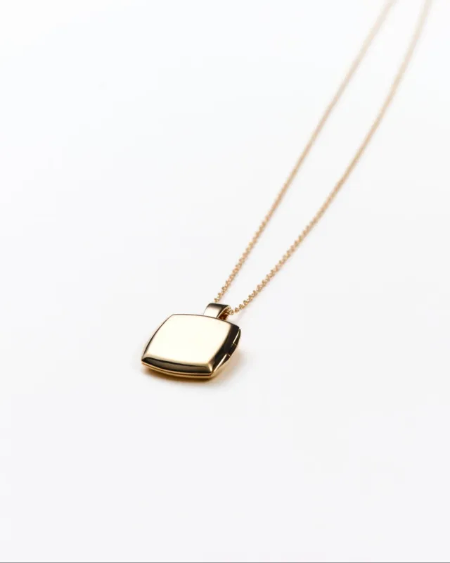 Toni Simple Locket