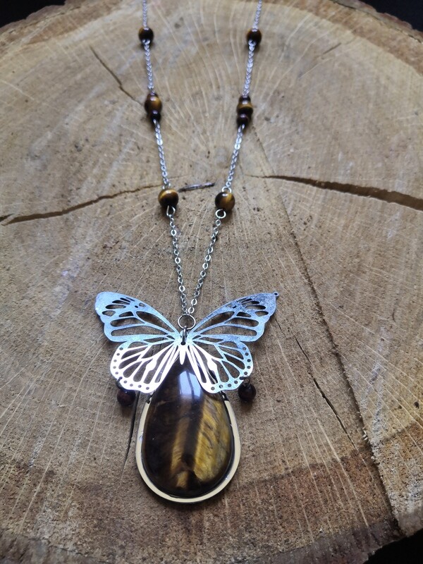 Collier papillon en oeil de tigre