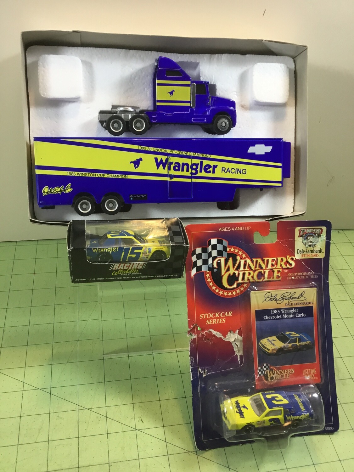 NDC113 Dale Earnhardt Wrangler Hauler w/ 2 cars