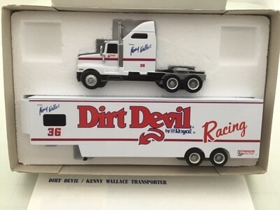 NDC117 Kenny Wallace Dirt Devil 1/64 Hauler