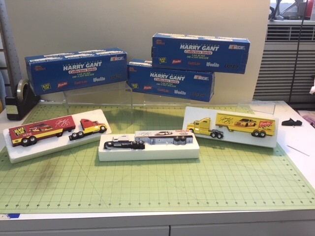 NDC137 1/64 Harry Gant Set 3 haulers 5 cars