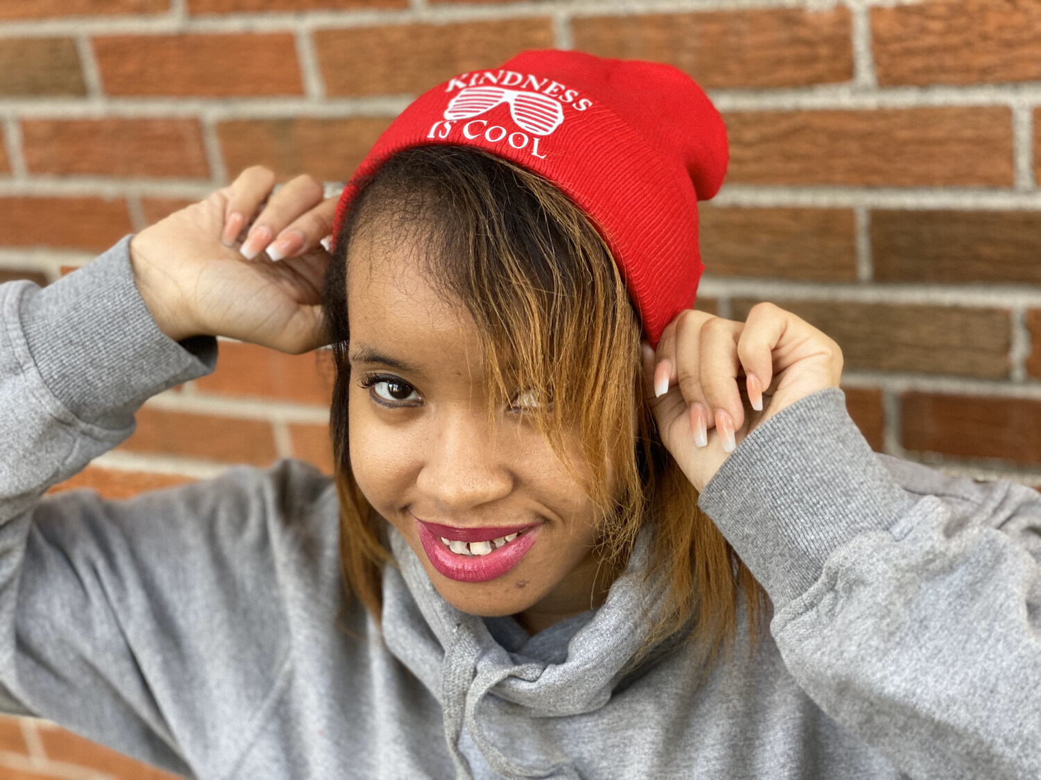 RED &amp; WHITE ONE SIZE FITS ALL SKULL HATS