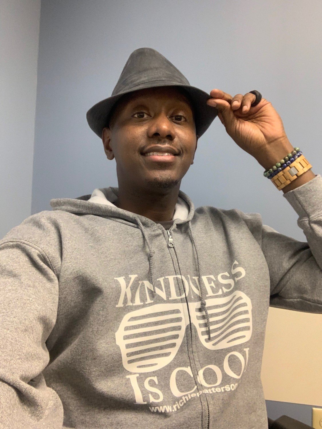 HOODIES JOGGER GREY KINDNESS IS COOL HOODIES (SIZES SMALL-2XL)