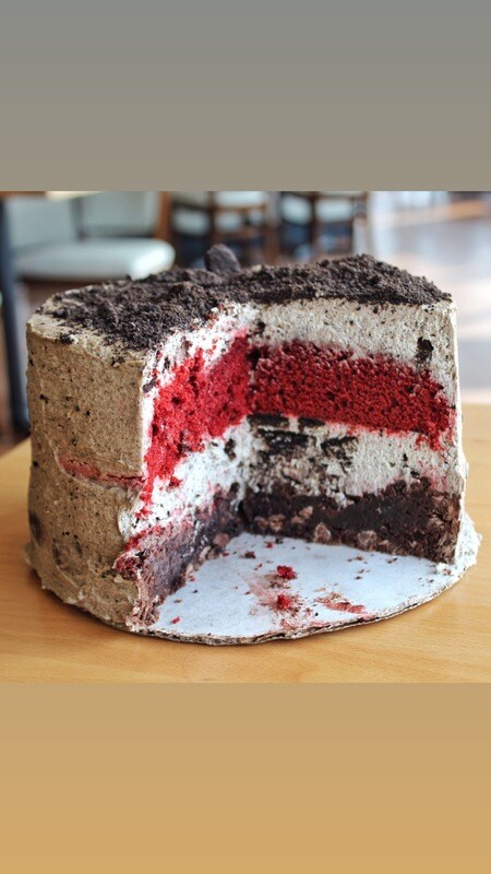 Red Velvet Oreo Brownie Cake