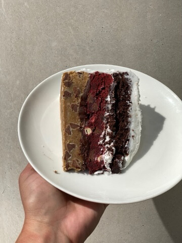 Valentine’s Day milk &amp; cookie Cake