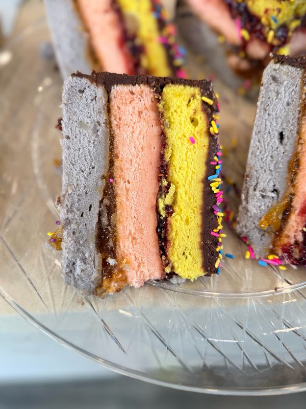 Italian Cookie Cake Slice