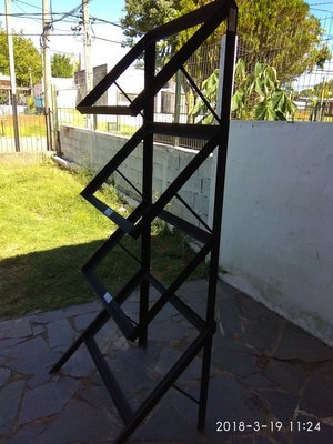 Soporte para cajones de frutas y verduras