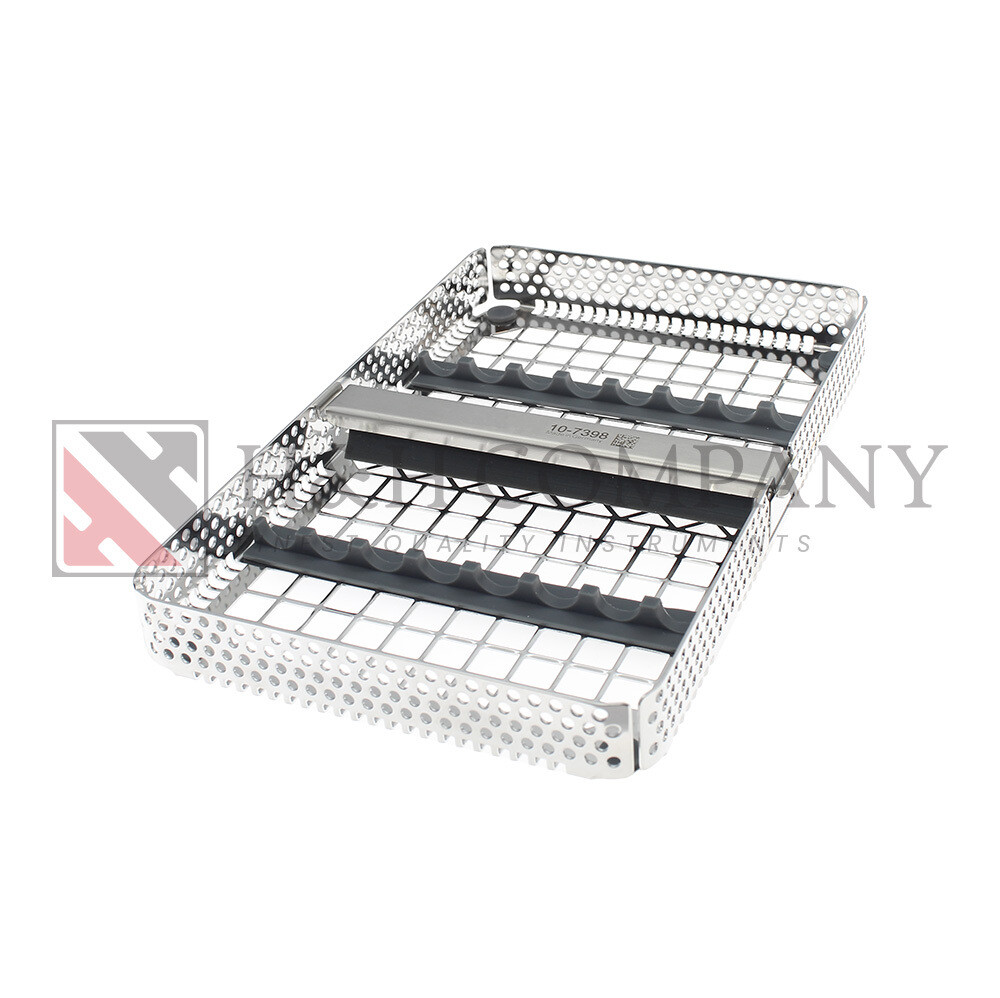 CASSETTE 8 INSTRUMENTS 
1 RETAINING BAR 178 x 210 x 24mm STAINLESS STEEL