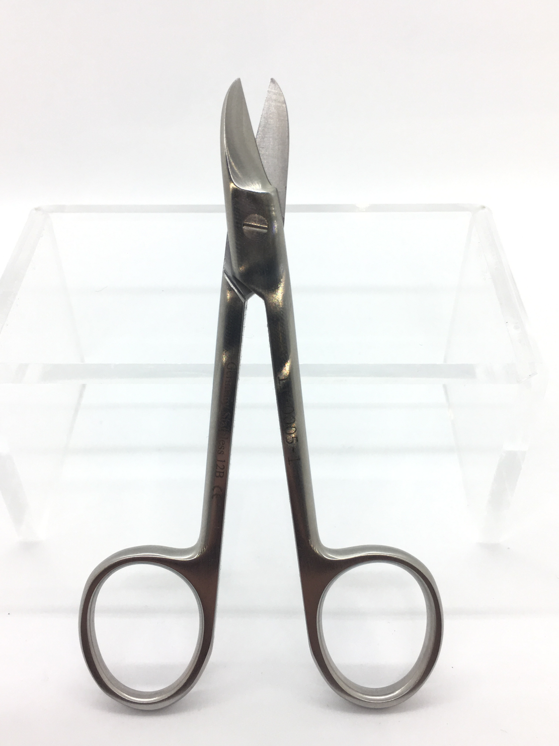 BEEBEE WIRE CUT. SCISSORS STR