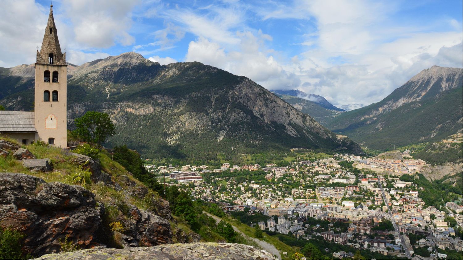 Switzerland: Arosa, Chur, Heididorf &amp; Rheinfalls