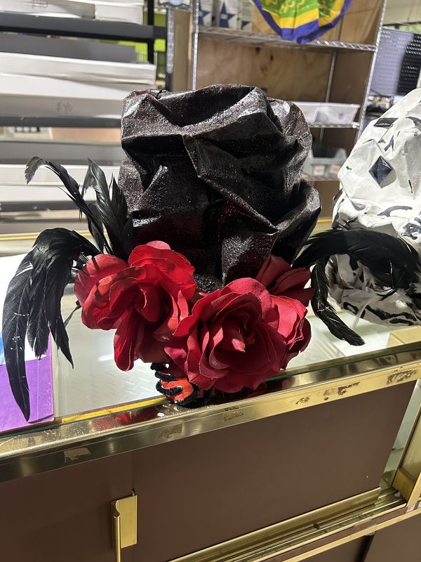 Red &amp; Black Crown