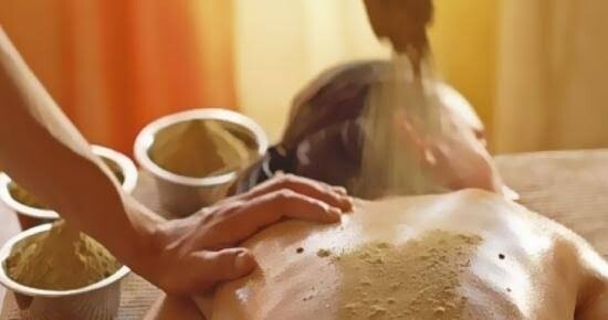 Herbal Dry Powder Massage- Udavartana - with Indian Head Massage.