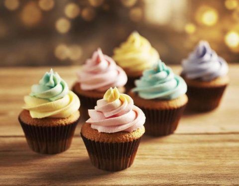 12 Cupcakes