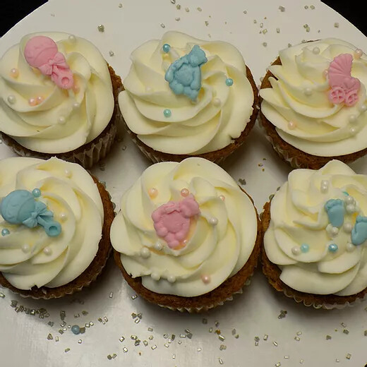 12 Cupcakes- Baby/Gender Reveal 12 Cupcakes- Baby/Gender Reveal
