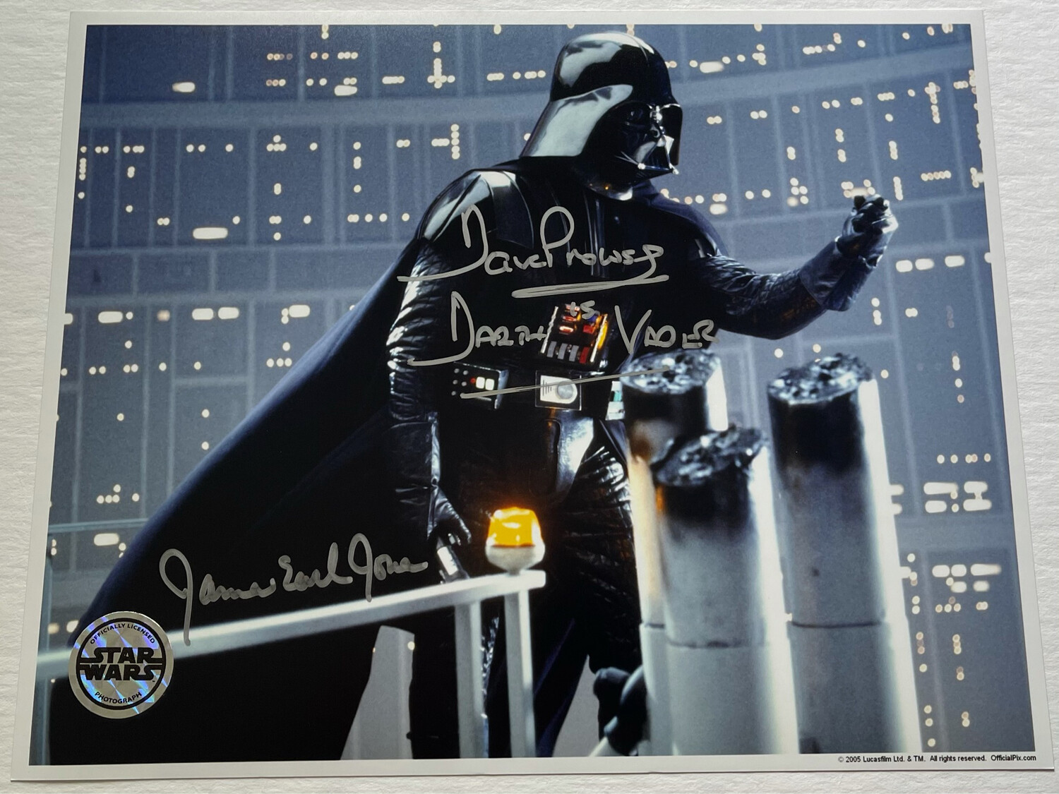 8X10 PHOTO SIGNED BY DAVE PROWSE AND JAMES EARL JONES