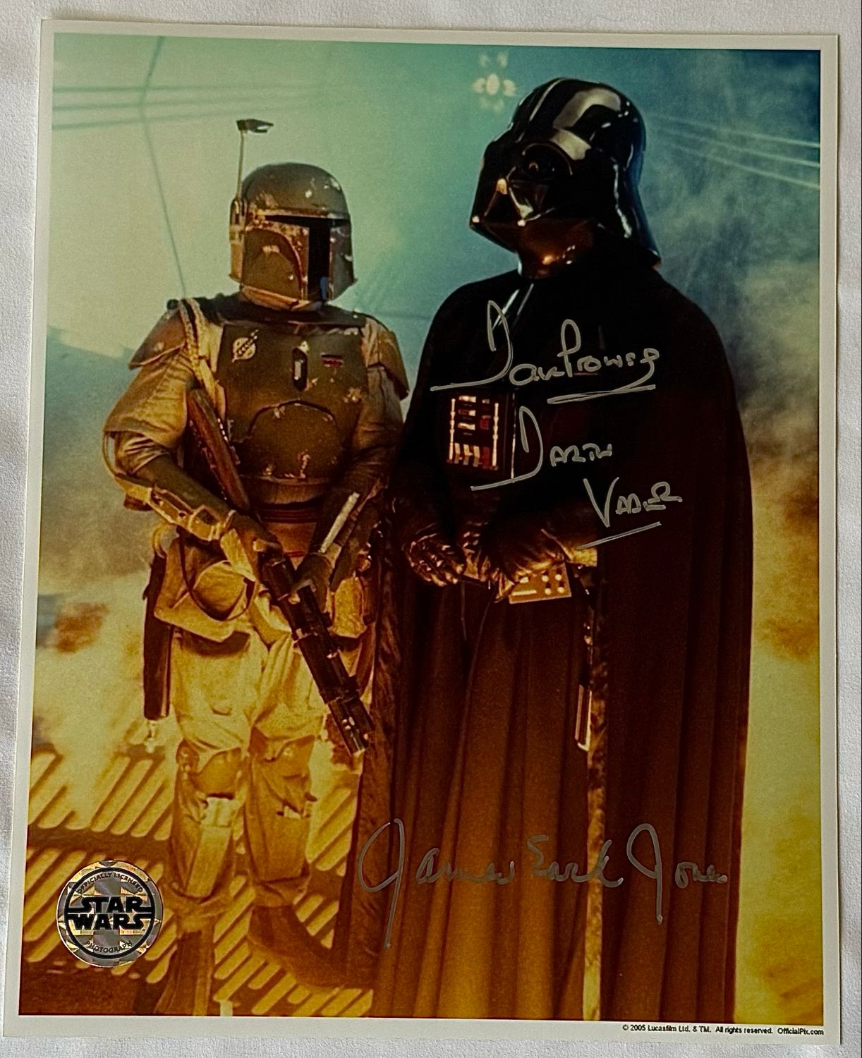 OFFICIAL PIX DARTH VADER 8X10 PHOTO SIGNED BY DAVE PROWSE AND JAMES EARL JONES