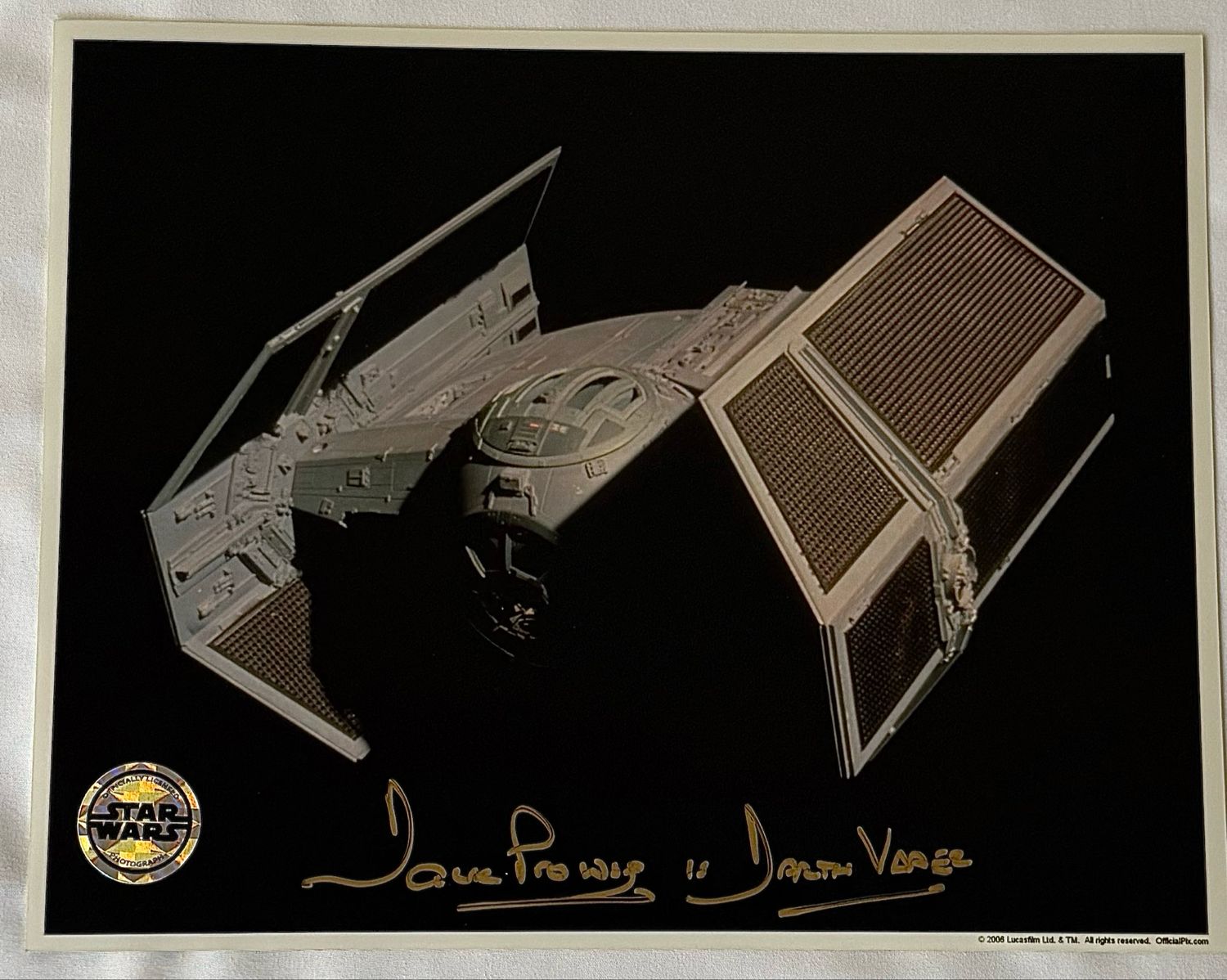 OFFICIAL PIX DARTH VADER 8X10 PHOTO SIGNED BY DAVE PROWSE