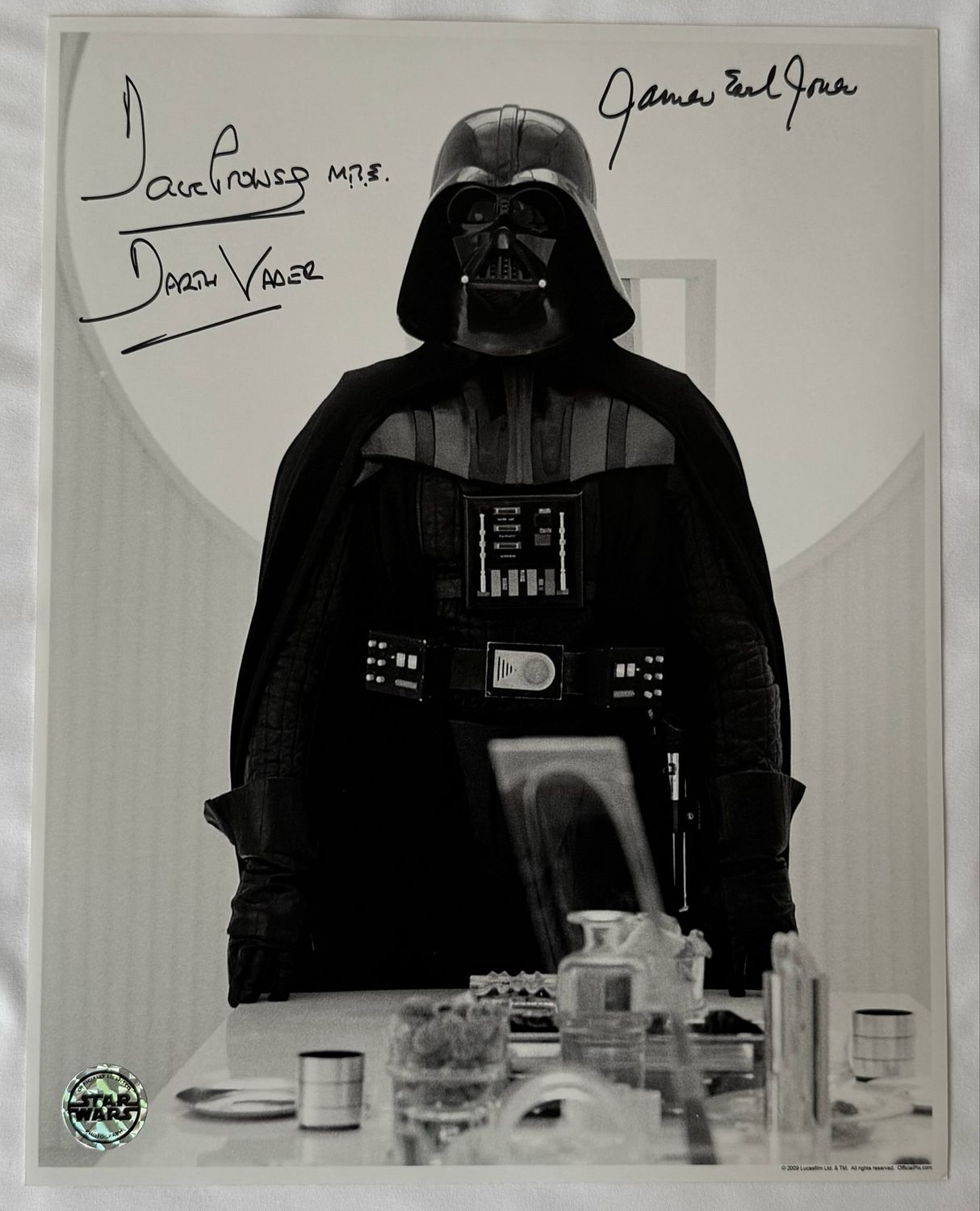 OFFICIAL PIX DARTH VADER 11X14 PHOTO SIGNED BY DAVE PROWSE AND JAMES EARL JONES