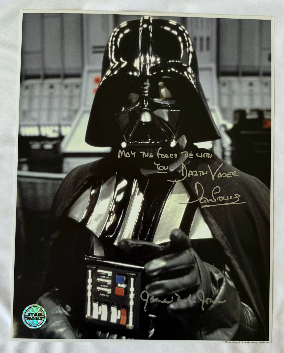 OFFICIAL PIX DARTH VADER 11x14 PHOTO SIGNED BY DAVE PROWSE AND JAMES EARL JONES