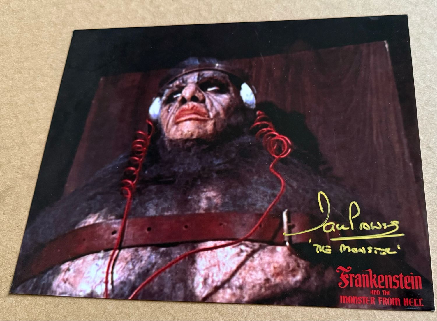 THE MONSTER FROM HELL 8X10 PHOTO SIGNED BY DAVE PROWSE