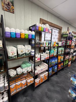 PET HEALTH &amp; VITAMINS